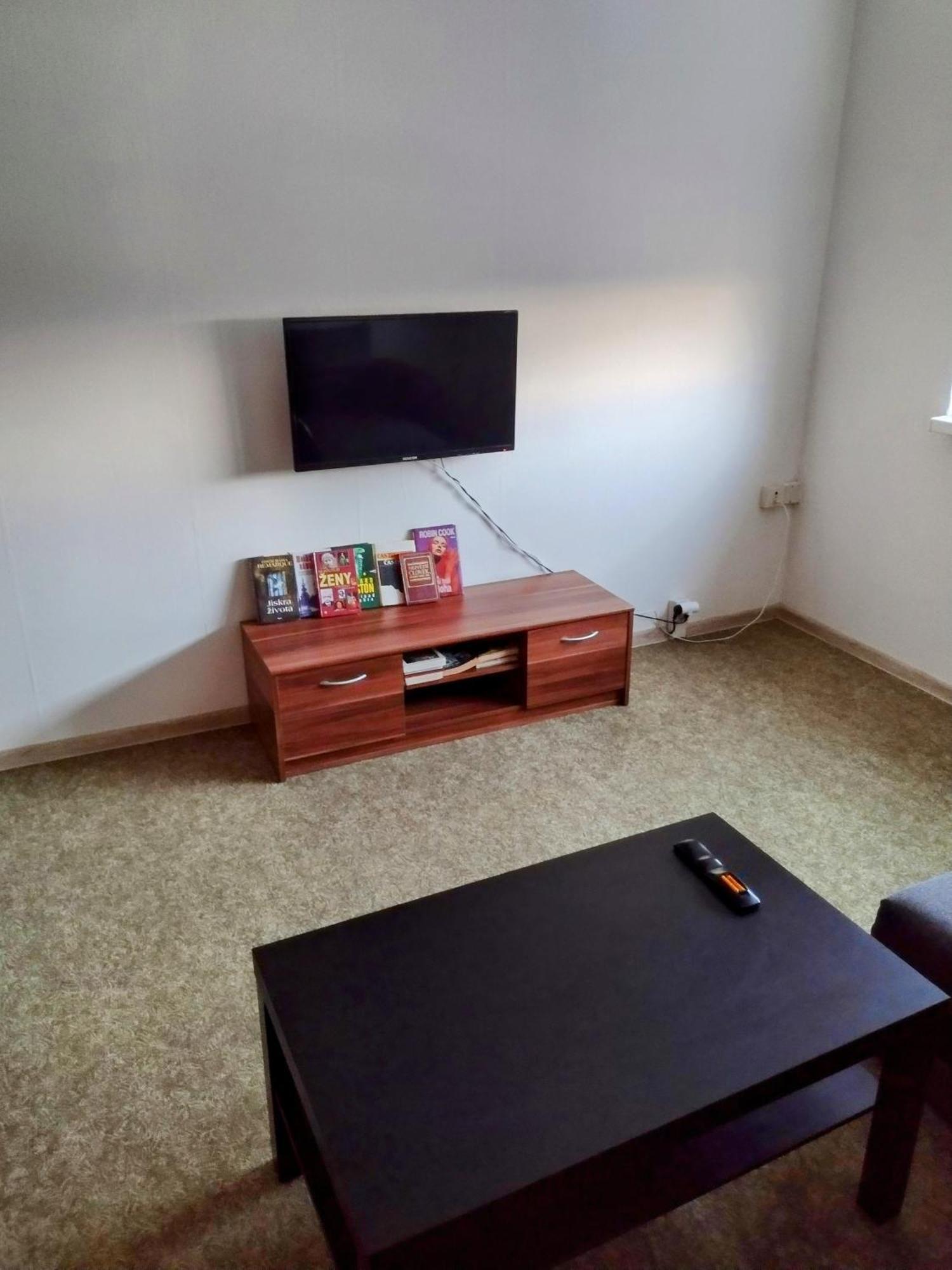 Apartmens Kv كارلوفي فاري المظهر الخارجي الصورة